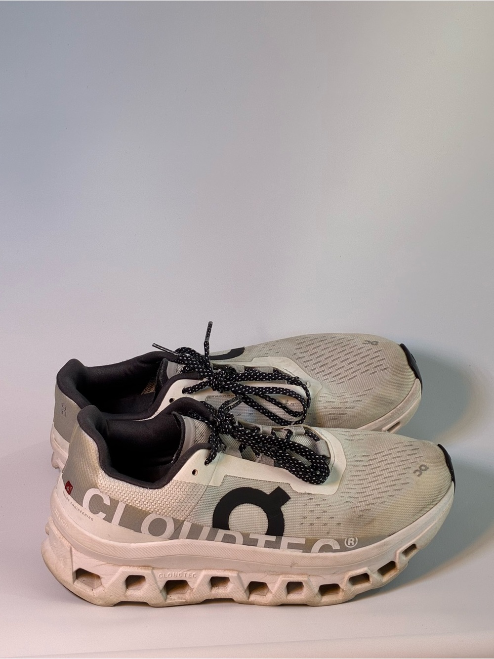 Cloudtec Women's Athletic Running Shoes in Off-White and Black